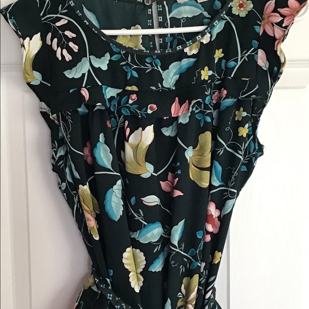 Dress - Picture 4 of 4